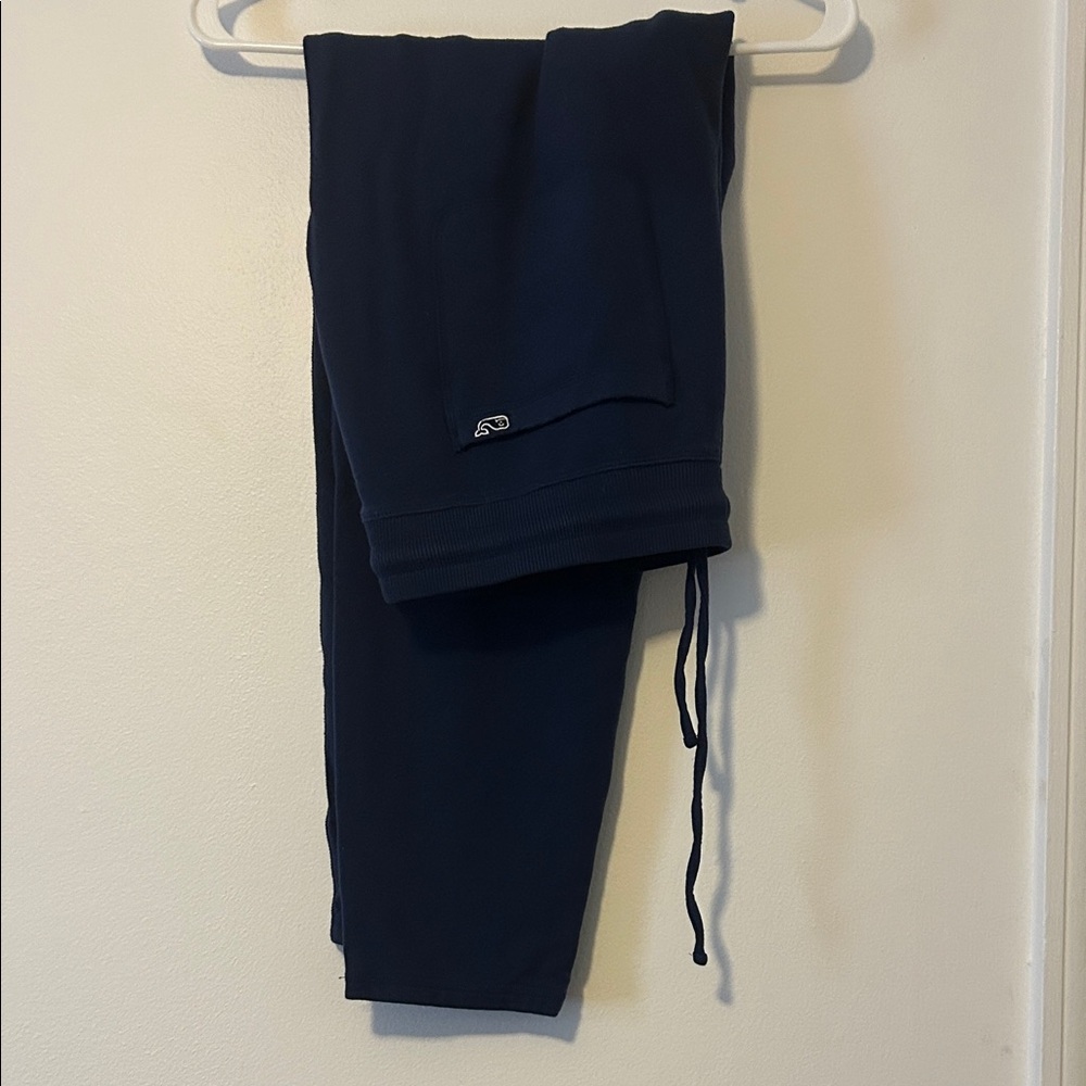 Vineyard Vines- Navy Blue Straight Leg Joggers, Size L